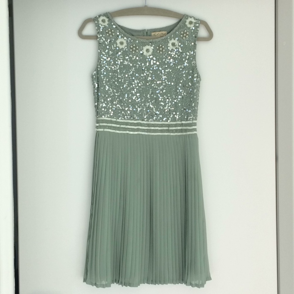 Last chance! Beautiful beaded dress in mint